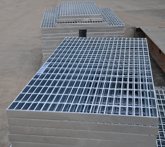 Đường lái xe bằng thép mạ kẽm hạng nặng Lưới kim loại Thanh chịu lực Lưới thép Lưới thép có răng cưa 3