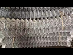 Factory Outlet chất lượng cao thân thiện với môi trường bền vững chống nước dây chuyền liên kết hàng rào cho hàng rào thể thao