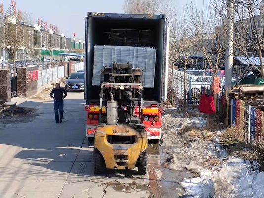 Hàng rào bê tông cốt thép Lưới thép hàn mạ kẽm 2 - 6mm