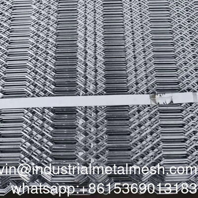 Đá màu sáng bóng bột phủ trang trí mở rộng kim loại dây lưới