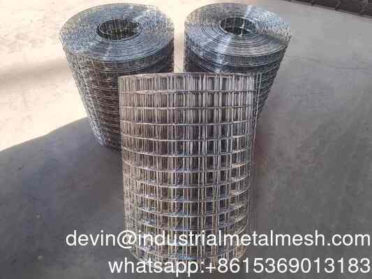Cuộn lưới hàn PVC phủ màu xanh lá