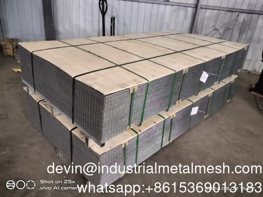 Nhà máy sản xuất tấm lưới thép hàn mạ kẽm 150X50mm