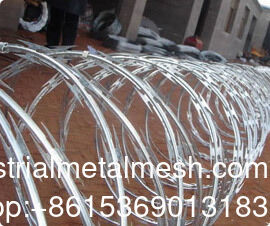 Bảo mật galvanized Concertina giá chống leo núi Blade sợi dây thép gai nhà tù cạo dây thép gai
