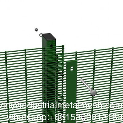 Bảng điều khiển hàng rào chống trèo bền vững 358 Lưới thép chống cắt bảo mật cao tùy chỉnh với tầm nhìn rõ ràng cho hệ thống bảo vệ chu vi nâng cao