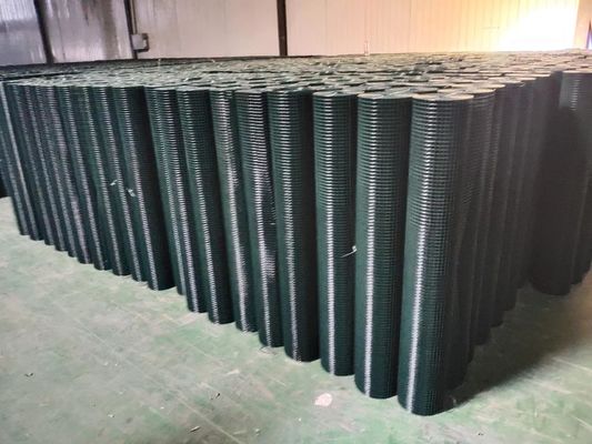 Lưới thép hàn phủ Pvc chống gỉ 2x2 cho bảo vệ máy móc và lồng cà chua