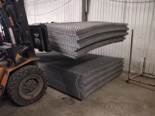 3.4mm Wire*15cm Mesh *1.22*2.44 Black Welded Wire Mesh Panel cho Canada