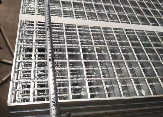 Hot DIP thép kẽm lưới cho sàn nhà và hào