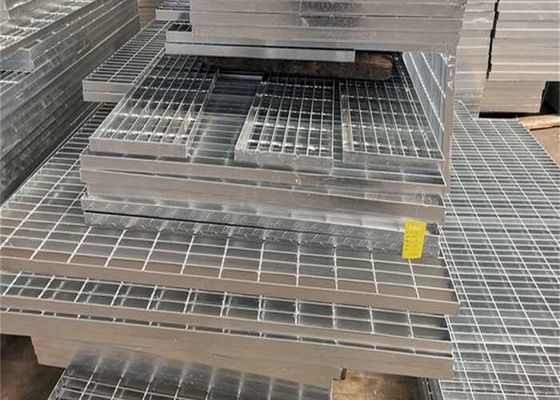 OEM tùy chỉnh Hot Dip Galvanized Plain / Serrated Steel Grating cho Platform Walkway / Drain Trench Cover