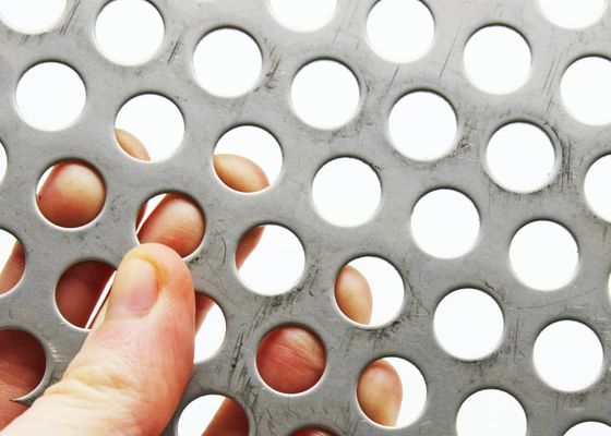 Gạch trần kim loại lỗ Bảng kim loại lỗ Mái màn hình thép không gỉ