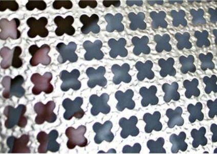 Độ dày 6mm Full Leaf Clover Pattern Bảng kim loại lỗ