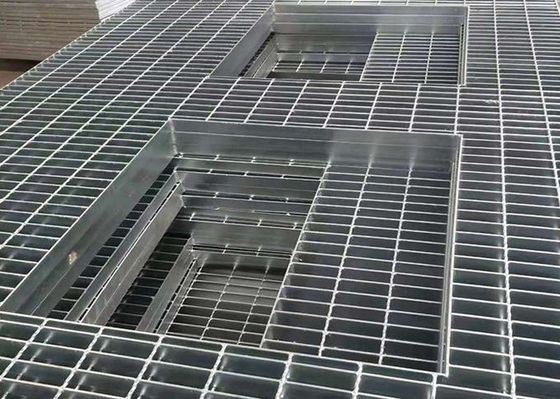 1005 X 600 Lb Hot Dip Galvanized Floor Grating And Stair Tread Grating cho nước ngoài