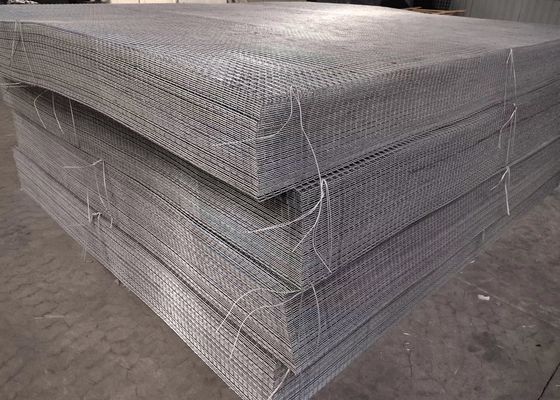 Kích thước thông thường 2 X 2 inch Bảng dây mạ kẽm hàn lưới Chiều rộng 2,2m