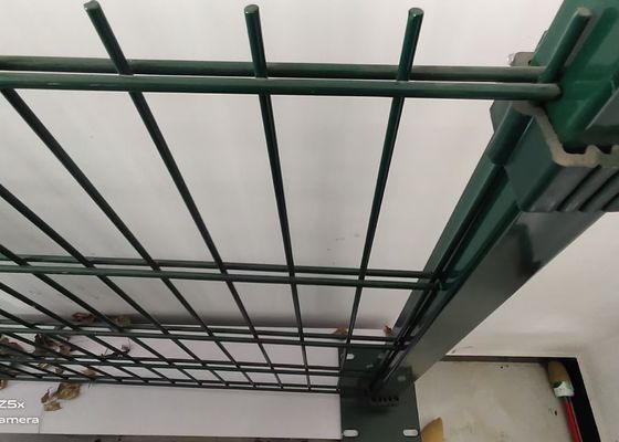 Hàng rào sân vườn PVC mạ kẽm 868 Lưới thép hàn 8 "X2" Lỗ mở