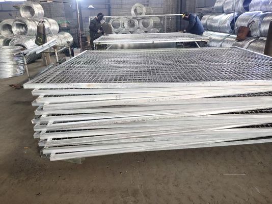 Hàng rào lưới tạm thời mạ kẽm tiêu chuẩn Úc di chuyển với chân PVC