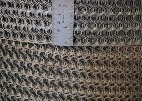 Lưới kim loại đục lỗ dày 1,2mm Dải kim loại đục lỗ để làm lồng