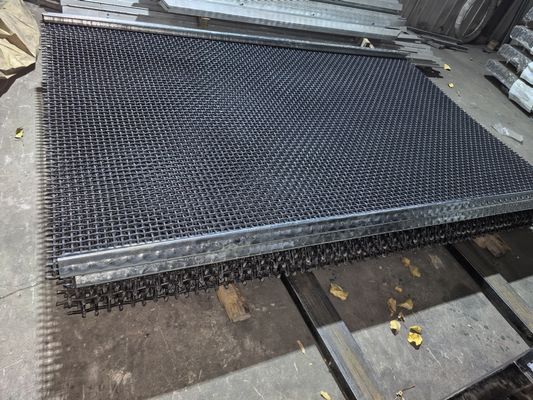 Lưới thép dệt uốn bằng thép carbon cao Rung