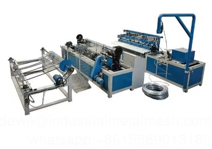 Diamond Wire Mesh Chain Link Fence Weaving Netting Making Machine cho bảo vệ sân bóng chày