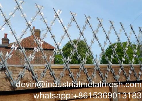 1.8 M High Welded Razor Wire Mesh Diamond Razor Wire Mesh phổ biến ở Nam Phi
