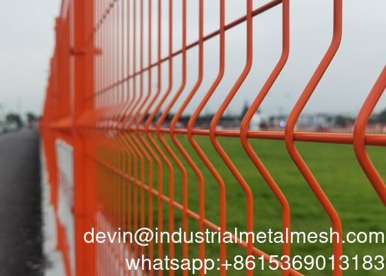 Hiện đại 3d Curved Wire Mesh hàng rào Hot Dip mạ vải PVC phủ
