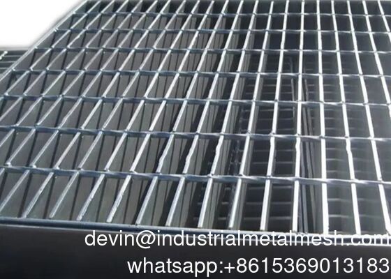 Hot Dip Galvanized Catwalk Thép Grating Ứng dụng xây dựng tùy chỉnh vật liệu nặng