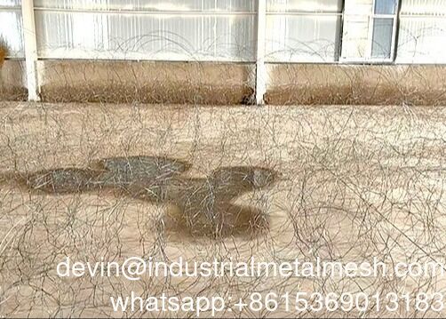 Những chướng ngại vật thép không rõ ràng Putanka MZP với đường viền 10m