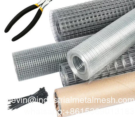 Thép galvanized hàn 3X3 Square lỗ 2.0mm dây hàn dây lưới hàng rào cuộn