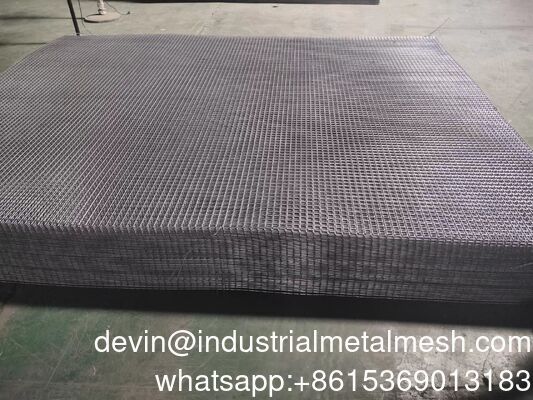Tấm lưới thép hàn đen 3.7mm 150mm*150mm dùng trong xây dựng