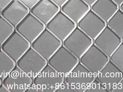 Xây dựng vật liệu mặt tiền lớp phủ nhôm mở rộng tấm kim loại lưới dây cho hành lang cầu thang Baffle
