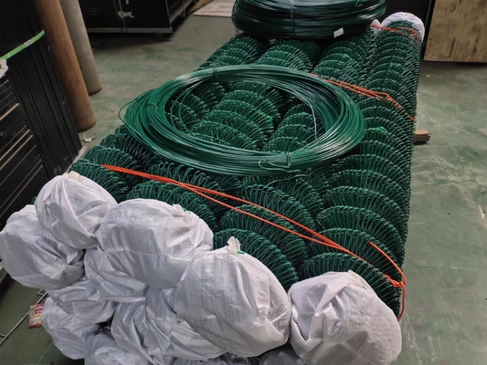 Hàng rào liên kết chuỗi thương mại Pvc 2x2m mạ kẽm