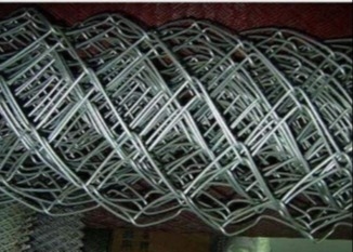 Vải hàng rào liên kết chuỗi mạ kẽm nhúng nóng 1mx30m / cuộn