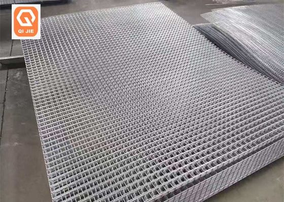 Lưới sắt hàn mạ kẽm 12 thước để gia cố
