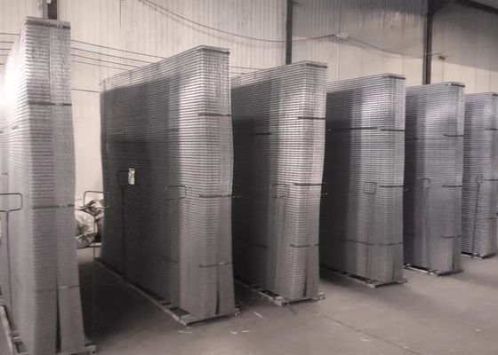 Bảng điều khiển lưới thép không gỉ hàn và cuộn cho xây dựng