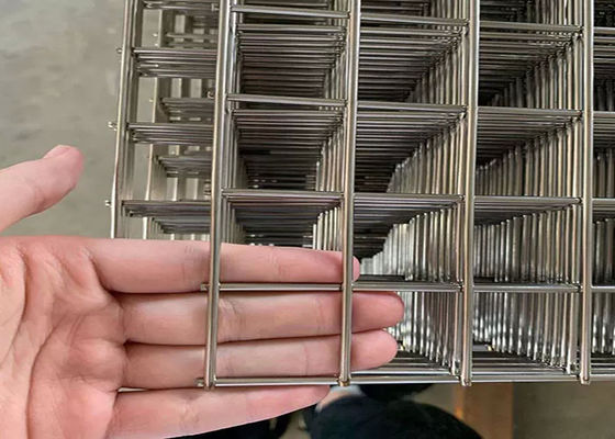 Tấm lưới thép không gỉ hàn 6 mm mạ kẽm 4x4 đục lỗ
