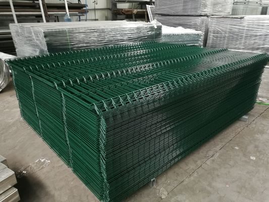 Chu vi an ninh sân vườn 3d Hàng rào lưới thép cong Peach Shape Post