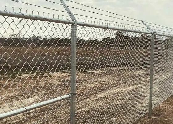 Tấm sợi kim cương 9 Gauge Chain Link an ninh hàng rào 50 * 50mm kim cương lưới dây thép gai