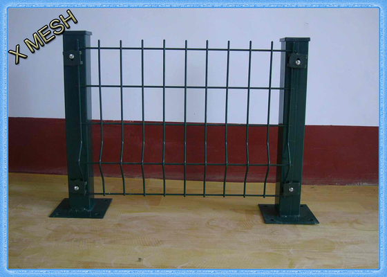 V Shape Tấm lưới dây nặng PVC phủ 2,5m WX 2,2m H Bằng chứng thời tiết