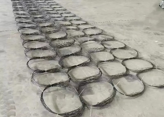 MZP Putanka Wire Mesh Barrier Defense Network 10x10x1.4m