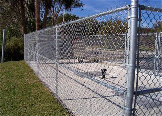 Vải hàng rào liên kết chuỗi 1,8m mạ kẽm và đen Pvc