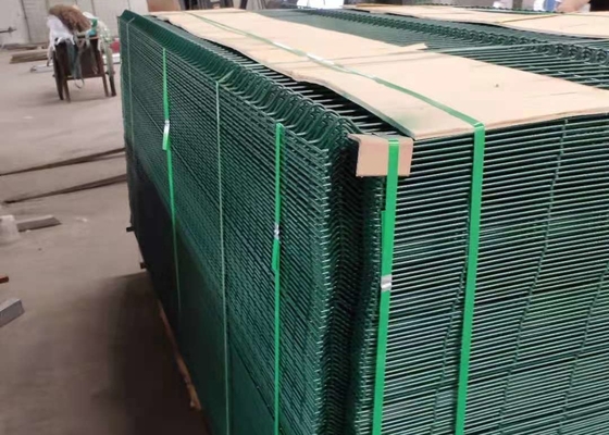 Tấm lưới hàng rào lưới cong 200 * 50mm 3D cho đường và quá cảnh, cuộc sống lâu dài