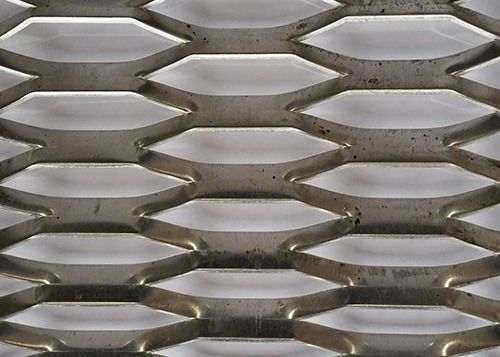 Độ dày 1mm Chiều rộng sợi nhôm mở rộng Lỗ 6,3mm