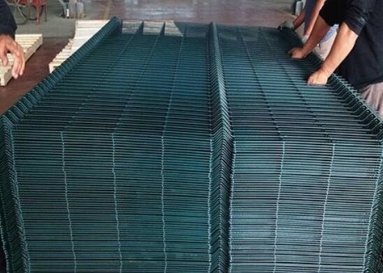 Chống ăn mòn 3d Dây cong hàng rào Khung kim loại với đào - Loại bài